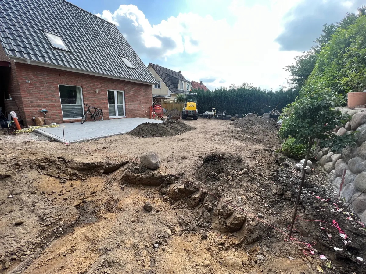 Erd- & Baggerarbeiten - Bild 2 von 4