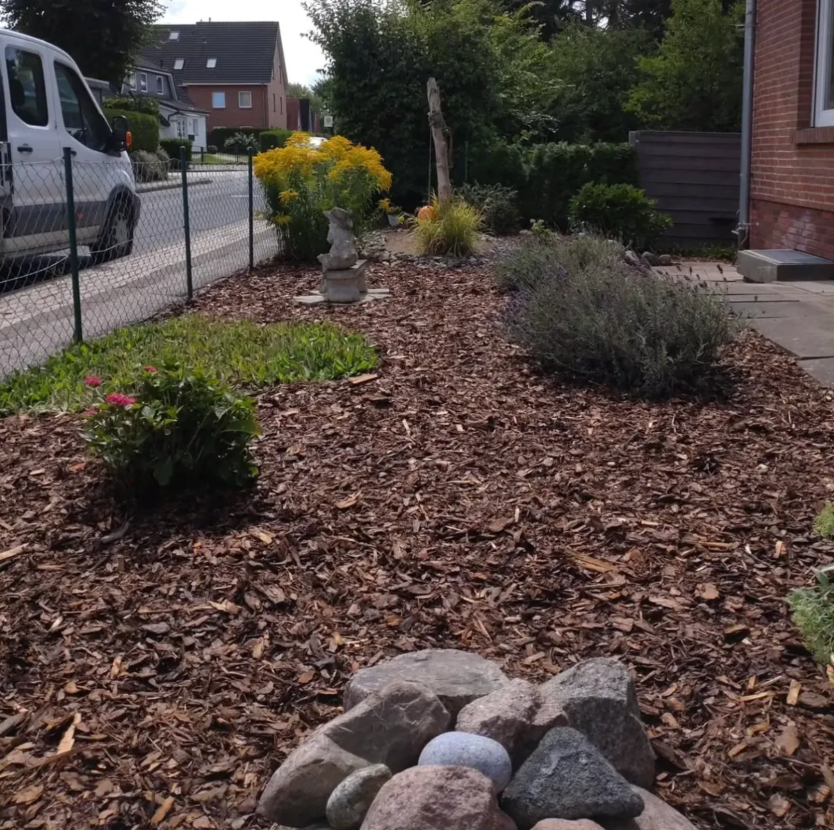 Gartenpflege - Bild 3 von 3